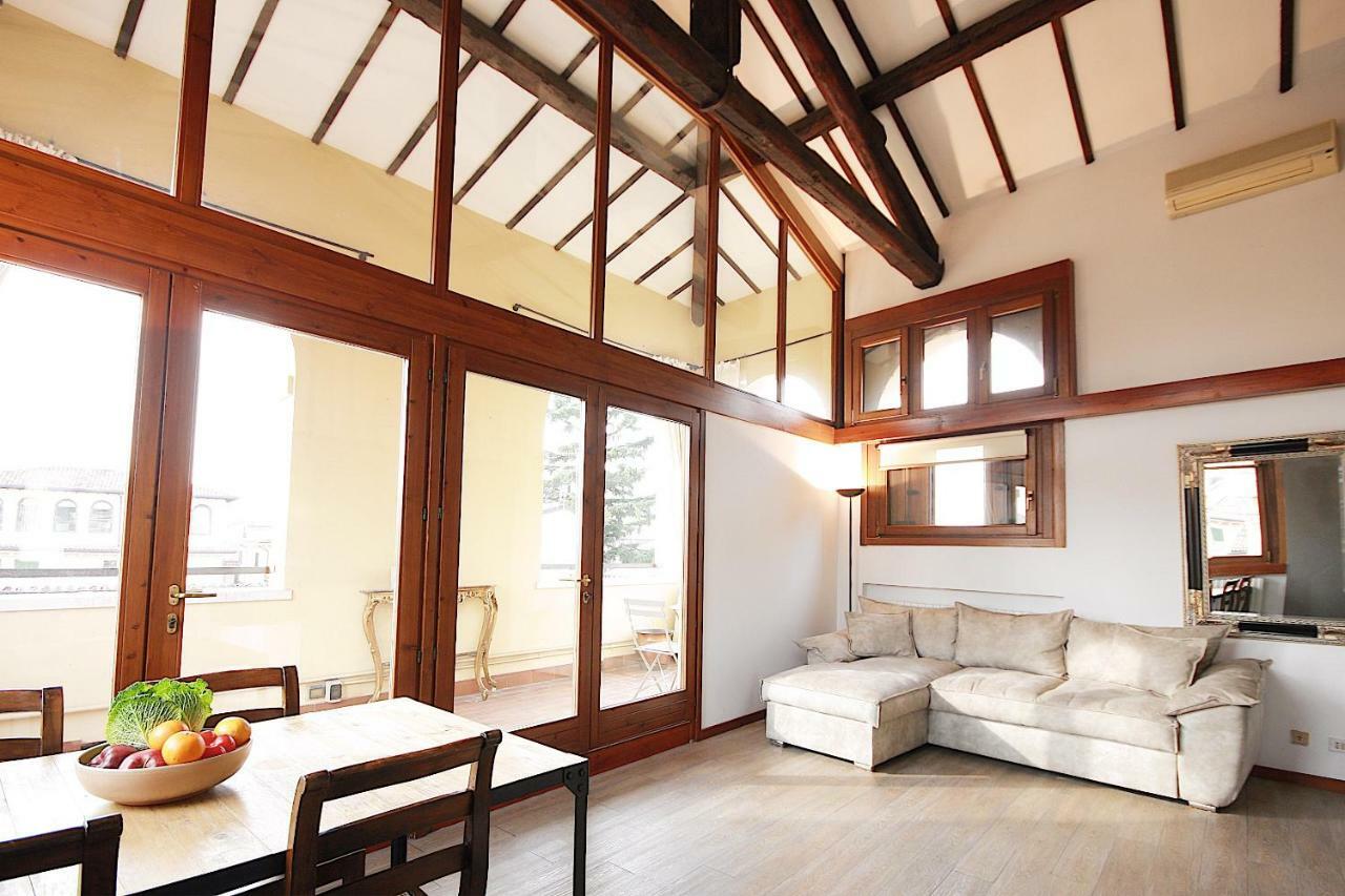 The Bright Nest Apartments Verona Bagian luar foto