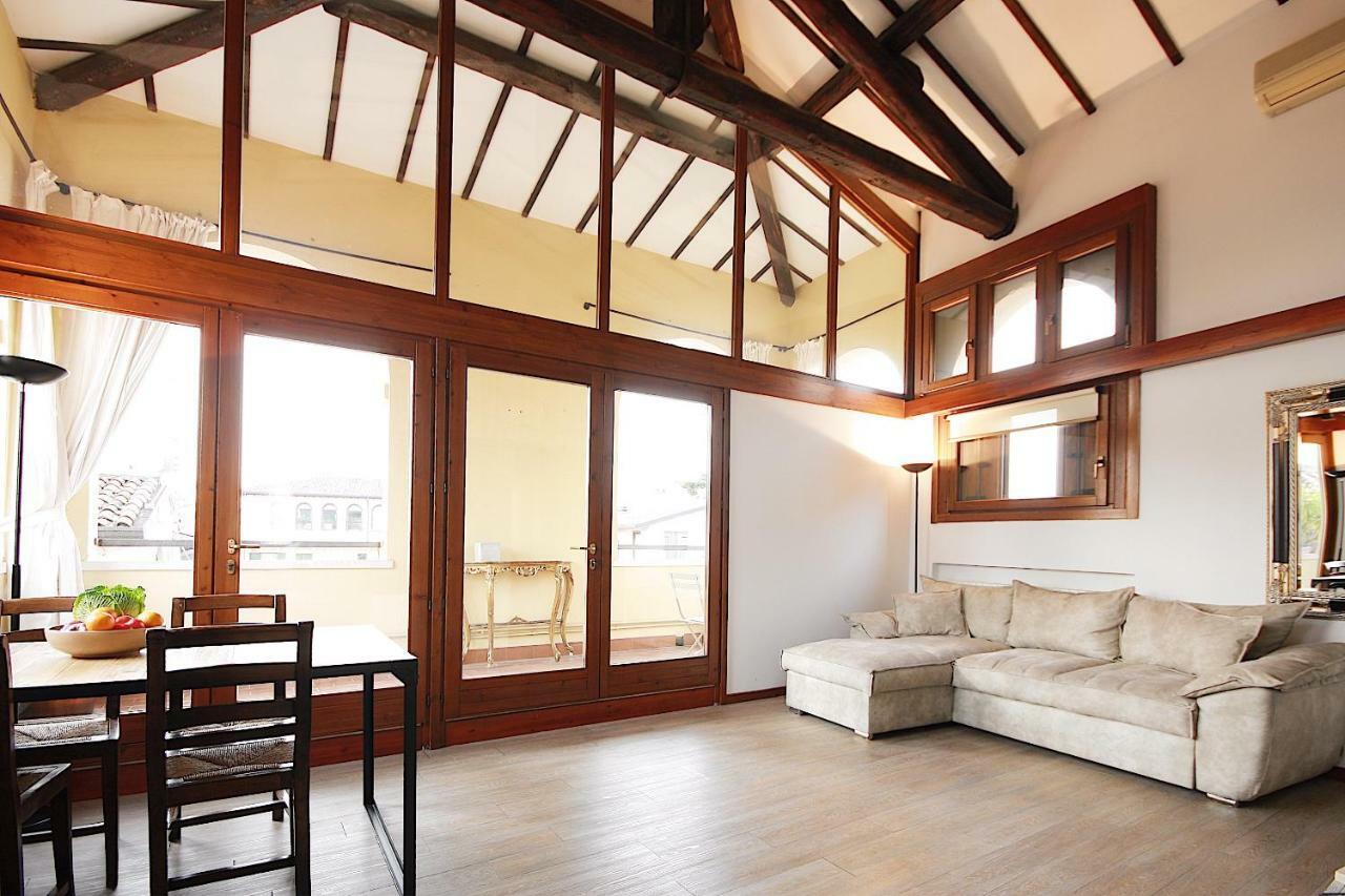 The Bright Nest Apartments Verona Bagian luar foto