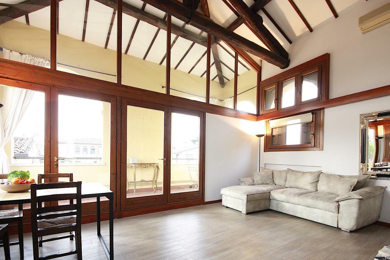 The Bright Nest Apartments Verona Bagian luar foto