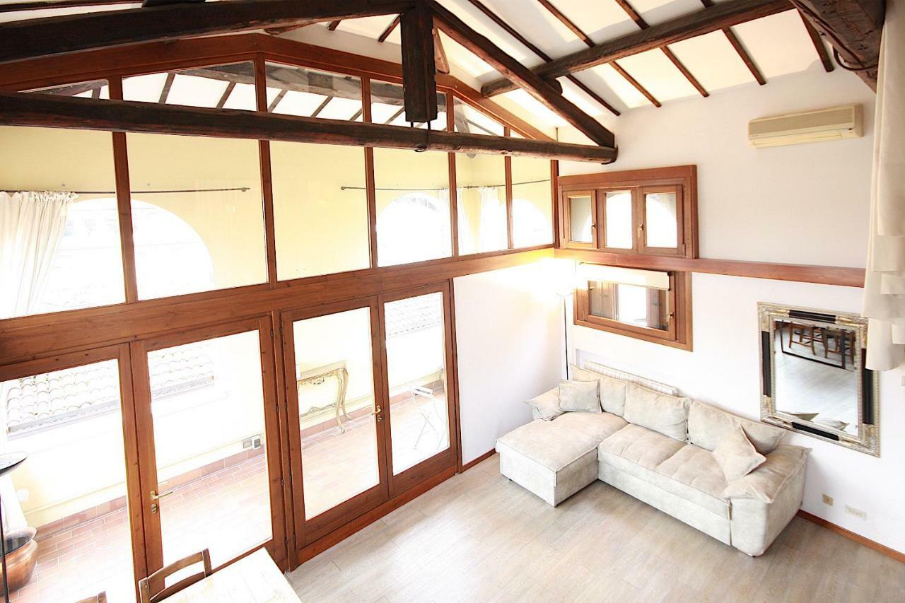 The Bright Nest Apartments Verona Bagian luar foto