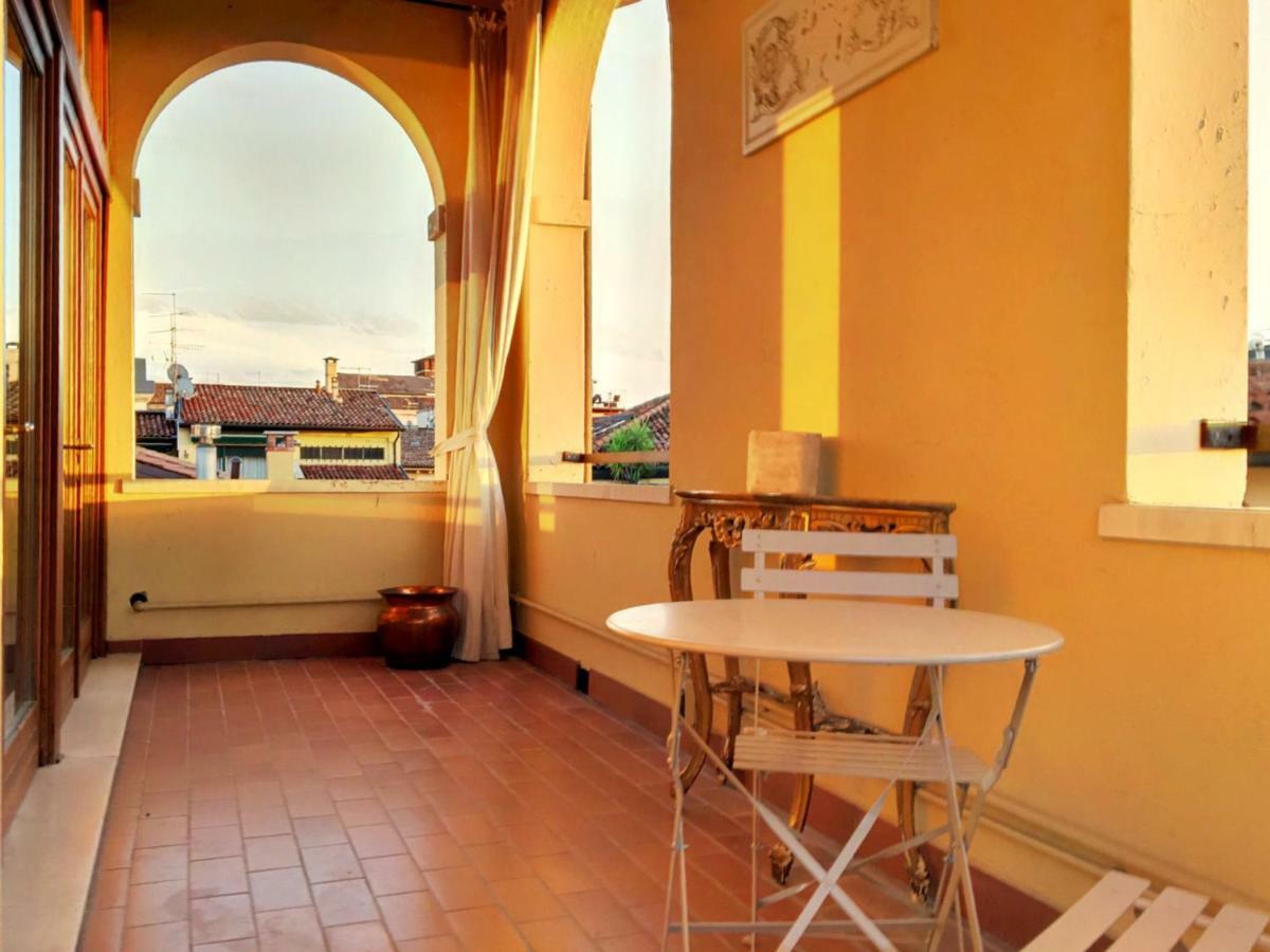 The Bright Nest Apartments Verona Bagian luar foto