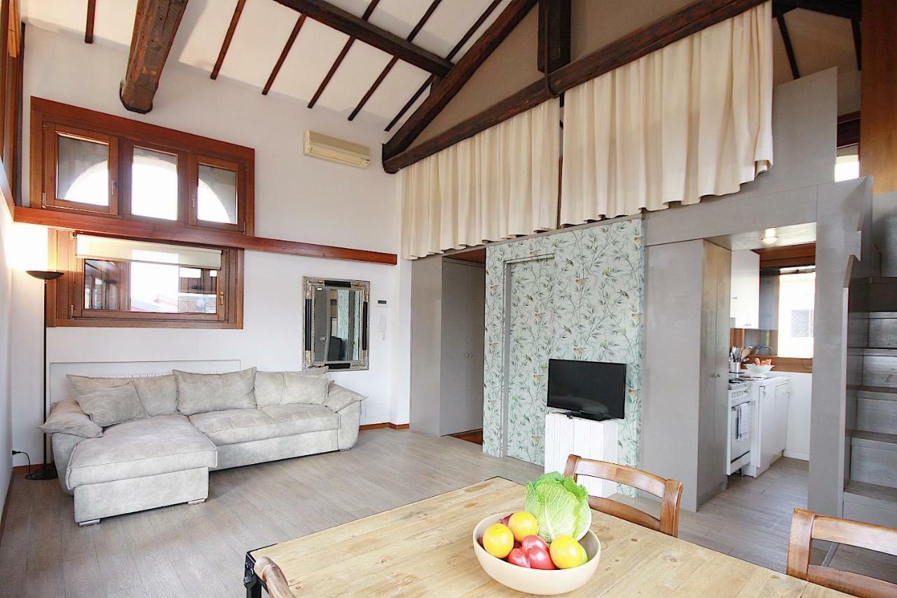 The Bright Nest Apartments Verona Bagian luar foto