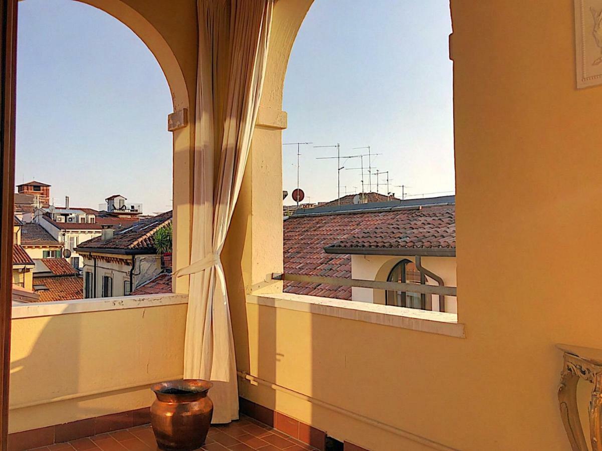 The Bright Nest Apartments Verona Bagian luar foto